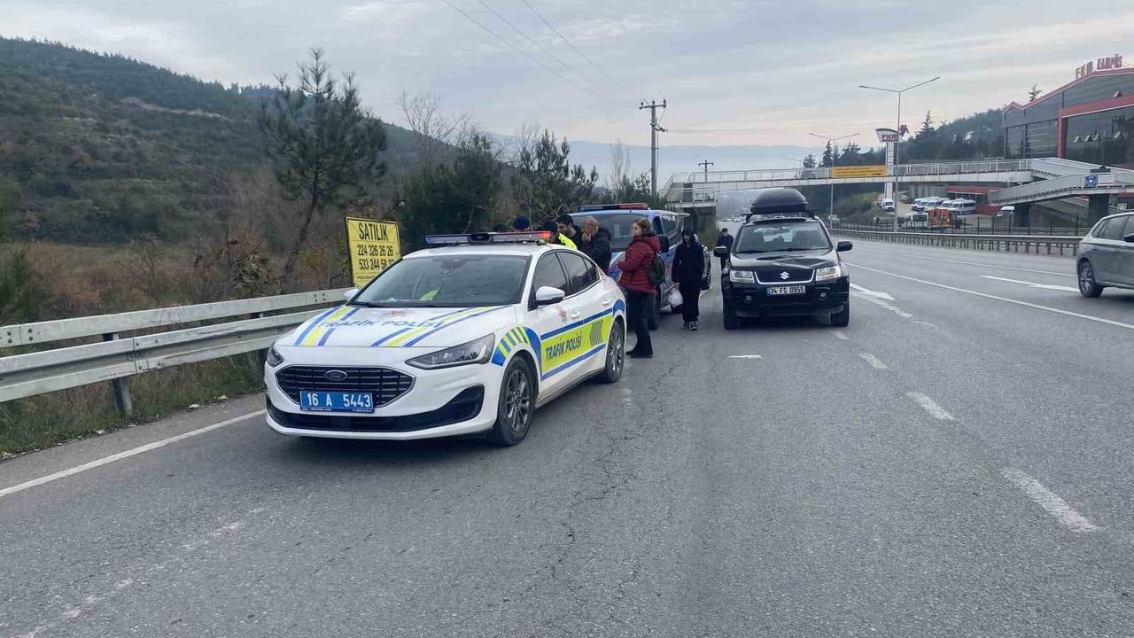 Bursa-Mudanya yolunda bisikletliyle otomobil çarpıştı: 1 yaralı