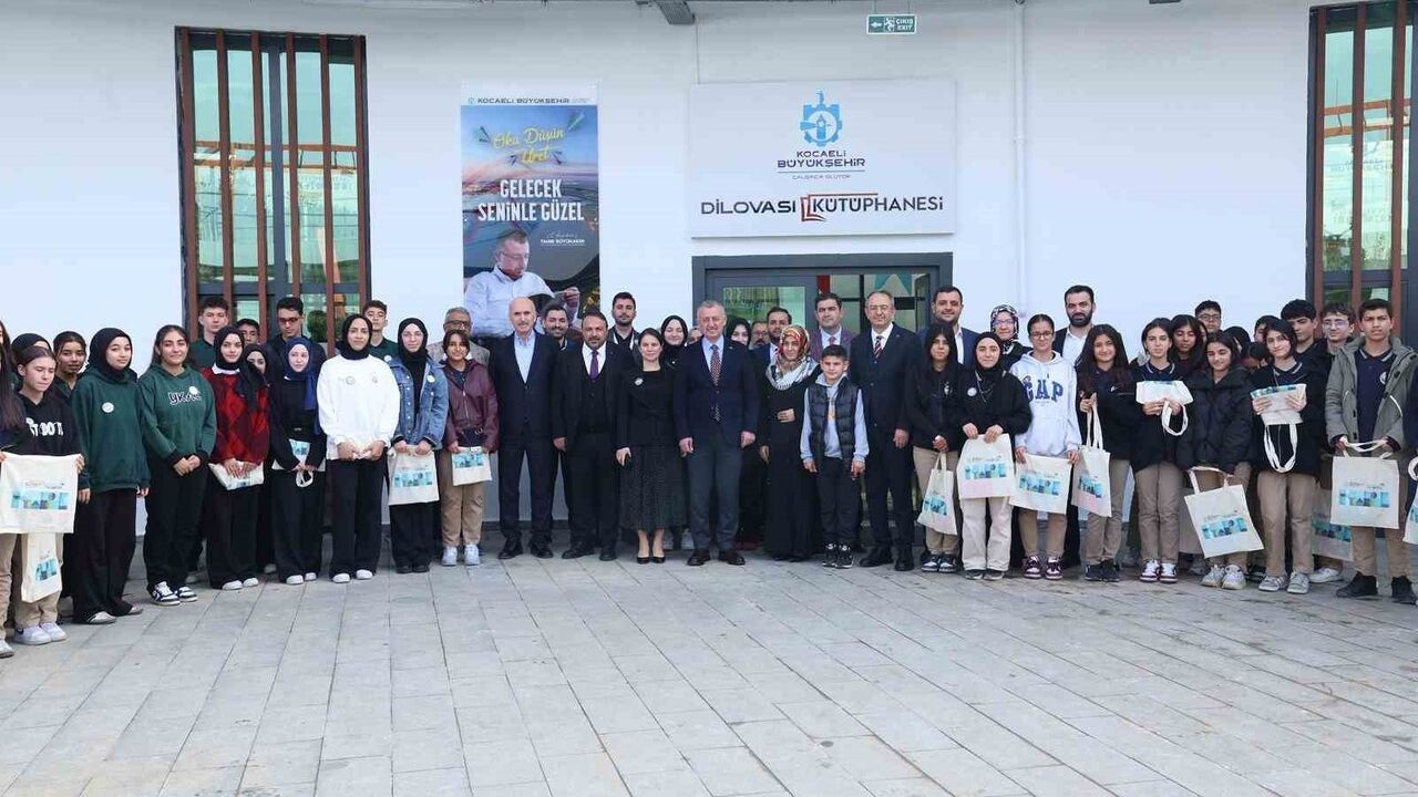 Büyükakın: Kütüphaneler Gençleri Geleceğe Hazırlıyor