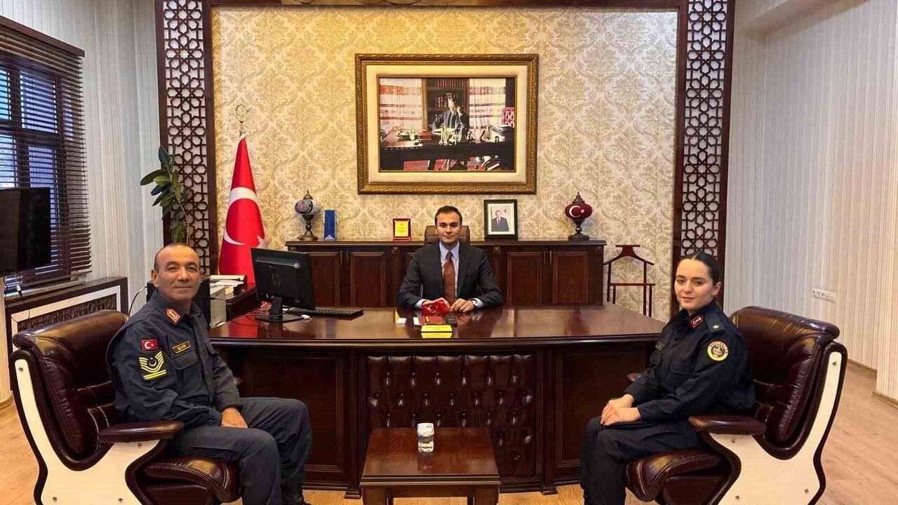 Çamardı'ya Yeni İlçe Jandarma Komutanı: Teğmen Beyza Yavuz Göreve Başladı