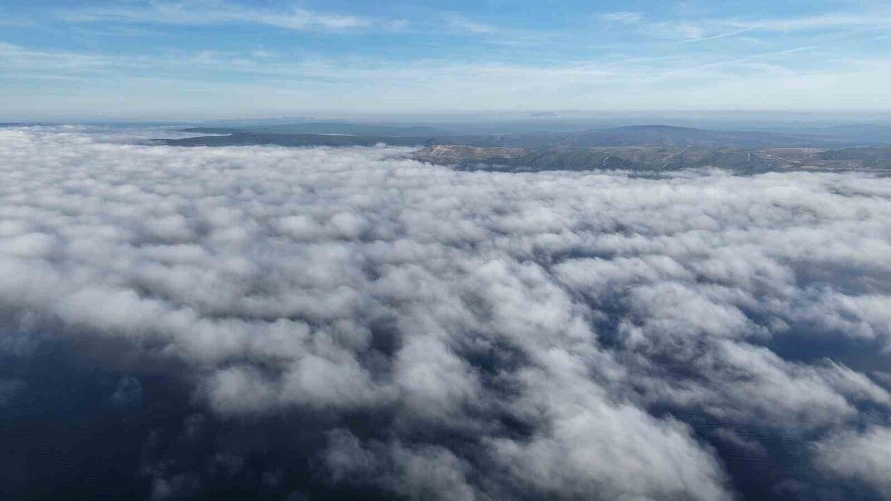 Çanakkale Boğazı'nda Yoğun Sis: Dronla Görüntülendi, Trafik Kapandı
