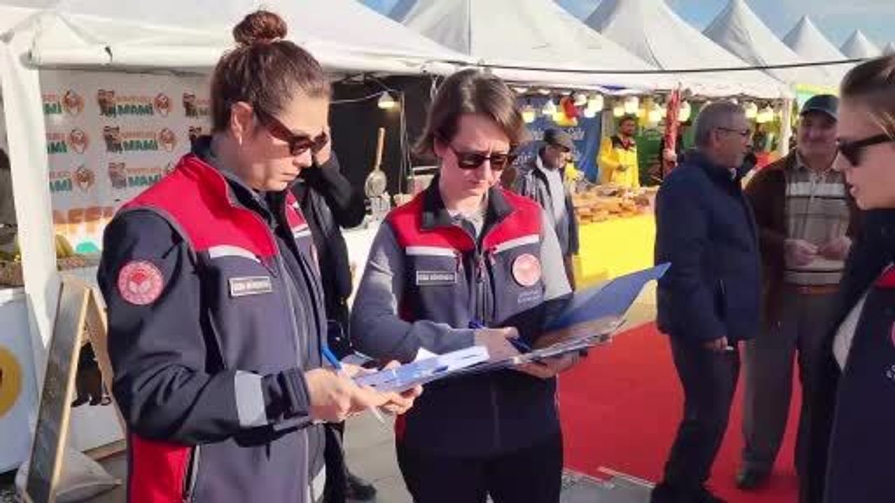 Çanakkale'de Yöresel Ürün Festivali'nde Gıda Denetimi: 15 Numune Alındı
