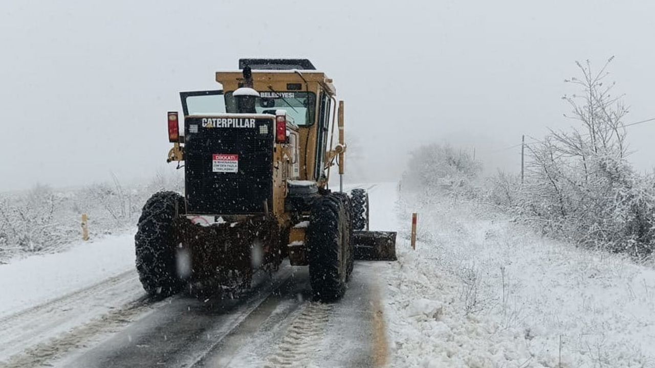 Canik’te Karla Mücadele: Canik Belediyesi Ekipleri Teyakkuzda
