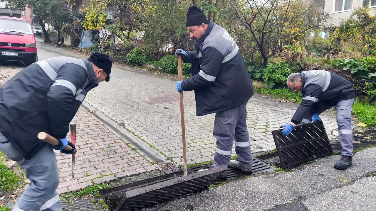 Canik’te Mazgal Temizliği 7/24 — Sağanak Yağışa Önlem