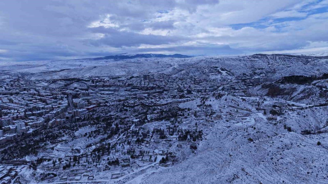 Çankırı Beyaza Büründü — Kent Merkezi Havadan Görüntülendi