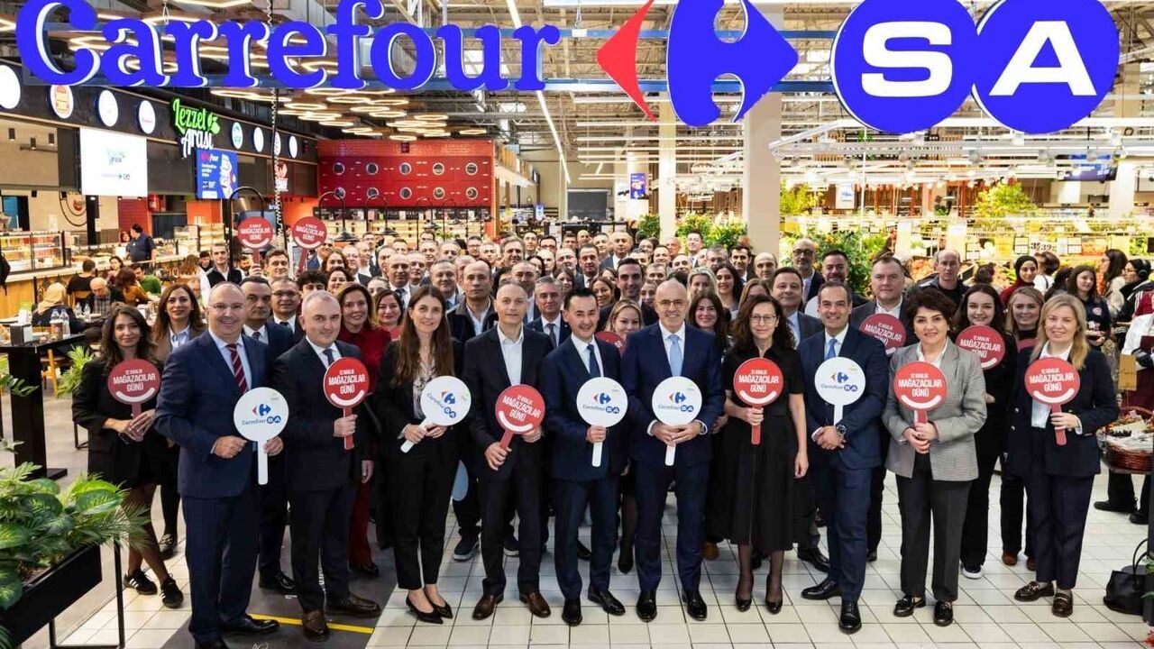 CarrefourSA, 12 Aralık Mağazacılar Günü'nü 15 Bin Çalışanla Kutladı