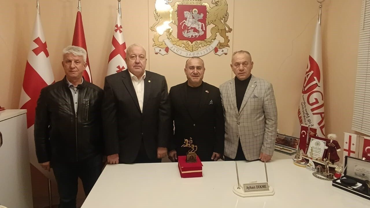 Çarşamba Ticaret Borsası Heyeti Batum'da BATGİAD Başkanı ile Görüştü