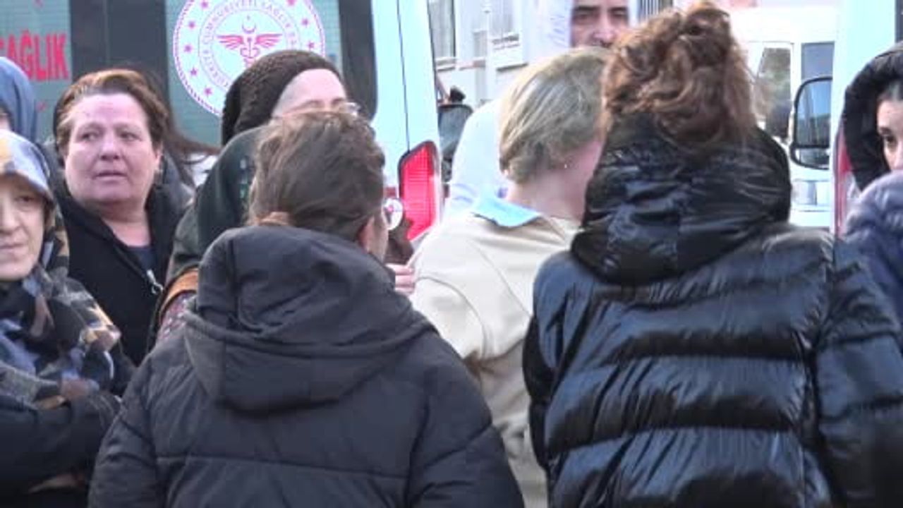 Çatalca Kaleiçi'nde Tek Katlı Ev Yangını: Ev Sahibi Gözyaşlarına Boğuldu