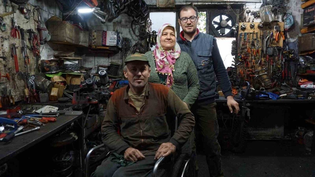 Çatıdan Düşüp %94 Engelli Kalan Marangoz Burdur'da İkinci Mesleğiyle Hayata Tutundu