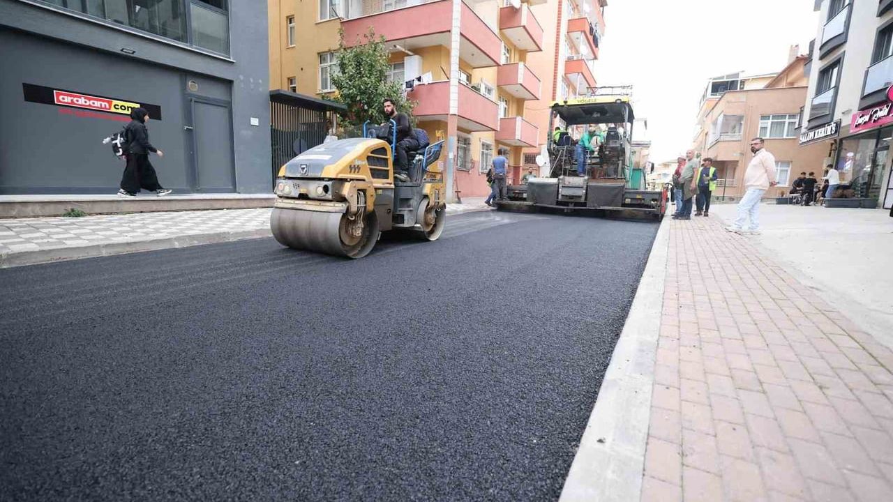 Çayırova Belediyesi 2025'te Üstyapıda 18 Bin Ton Asfalt ve Yol Yenileme
