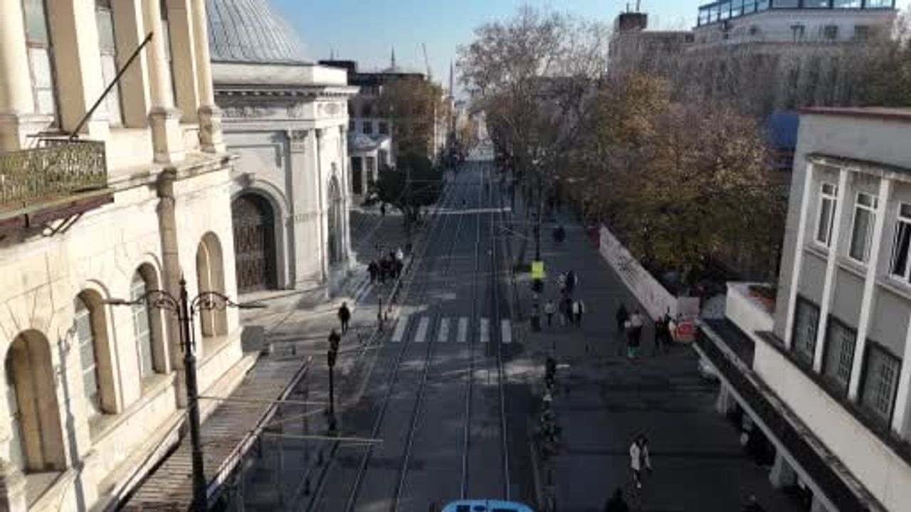 Çemberlitaş'ta Sultan II. Abdülhamid Kabri Önü: Tramvay Sesine İzolasyon ve LED Uyarı