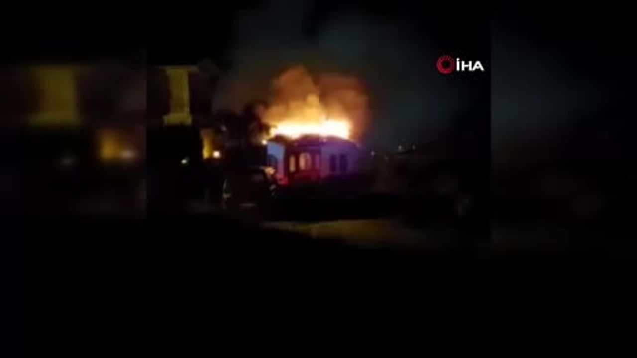 Çeşme'de Toskana Konakları'nda villa yangını kontrol altına alındı