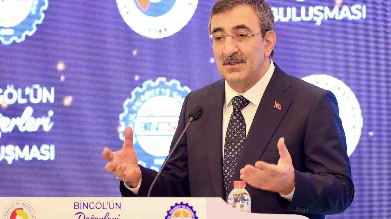 Cevdet Yılmaz: Türkiye 'İstikrar Adası' Olarak Büyümeye Devam Ediyor