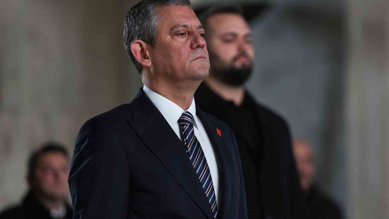 CHP Lideri Özgür Özel Anıtkabir Ziyareti — 39. Olağan Kurultay