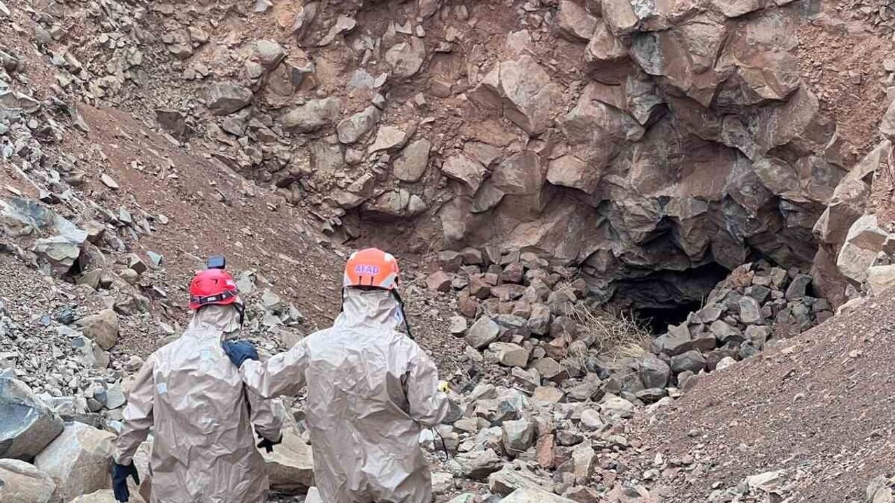 Cizre'de Mağarada Define Ararken 55 Yaşındaki Şahıs Ölü Bulundu