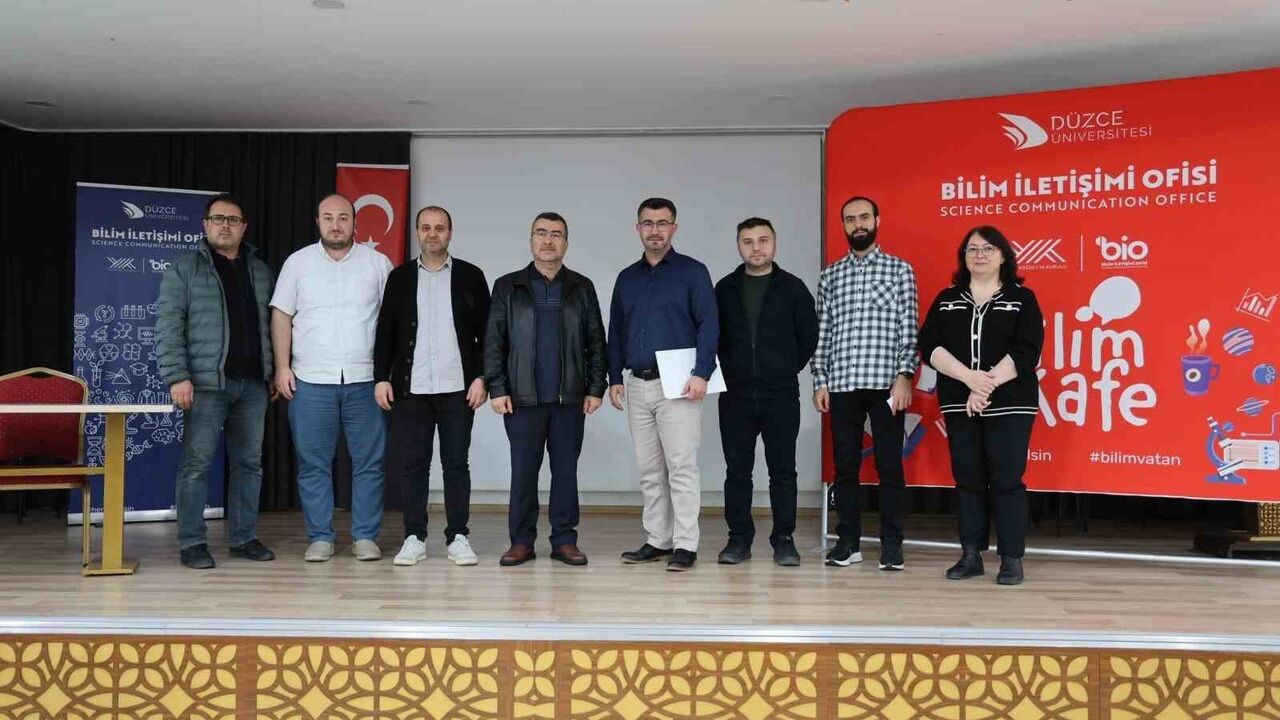 Çocuklarda Özgüven Nasıl Gelişir? DÜKAM Bilim Kafe'sinde İpuçları