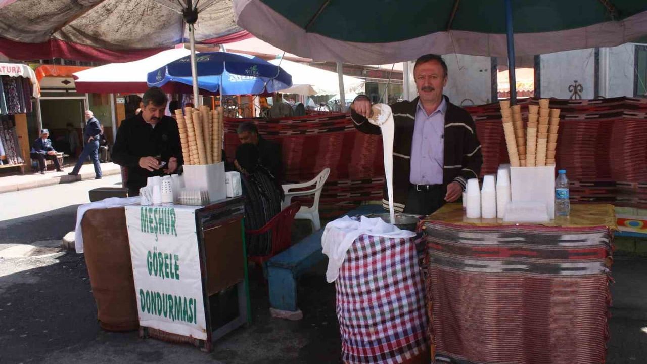 Coğrafi İşaretli Görele Dondurması Kışın da İlgi Görüyor