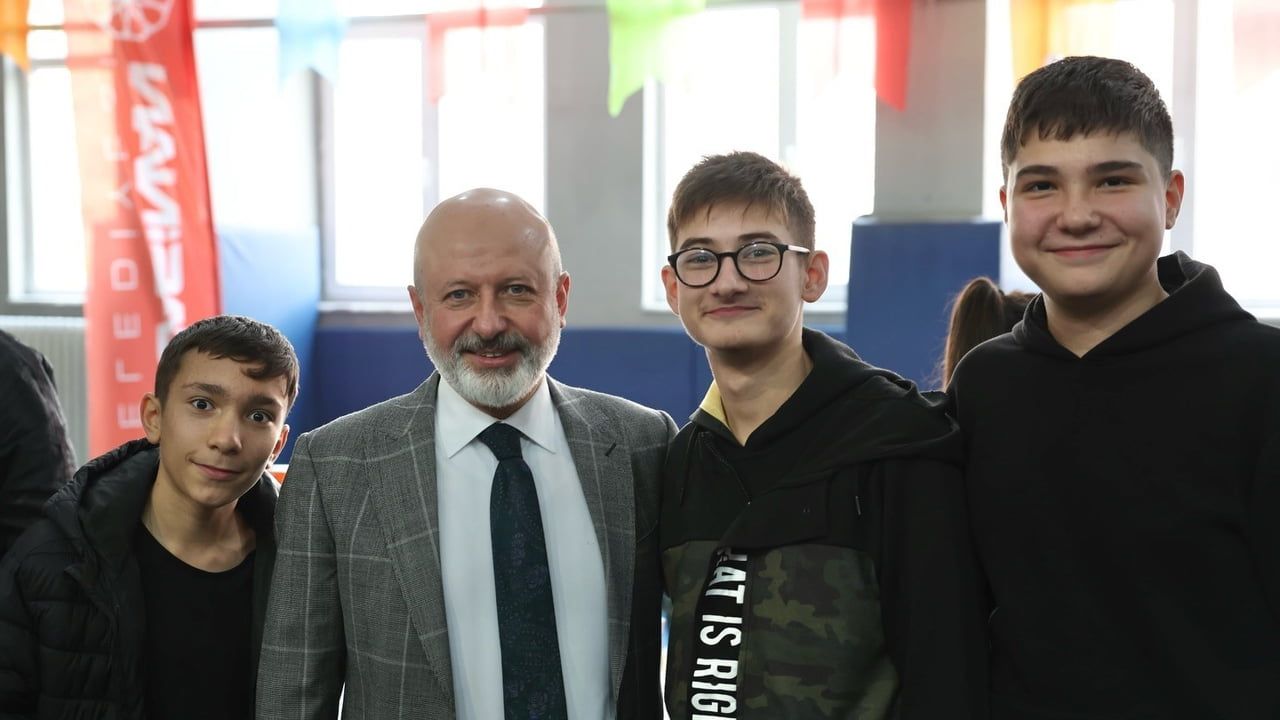 Çolakbayrakdar: "Meslek Sahibi Olmak, Güçlü Bir Geleceğin Anahtarıdır" — Arif Molu Lisesi Ziyareti