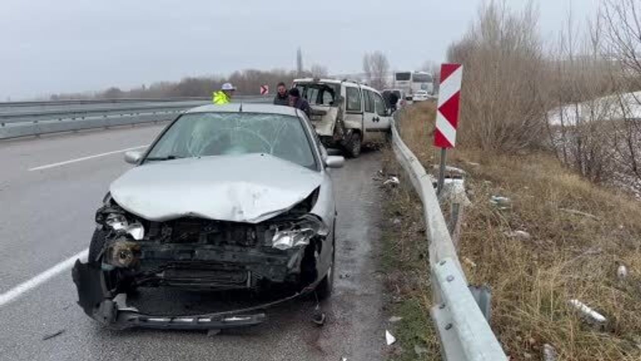 Çorum Alaca'da kaza: 5 yaralı