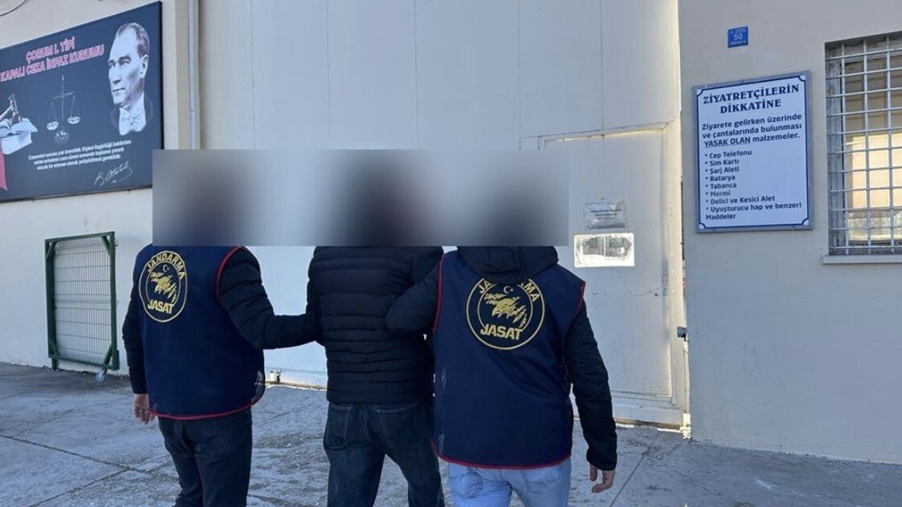 Çorum'da JASAT, 17 yıl 8 ay 21 gün cezası bulunan firariyi yakaladı