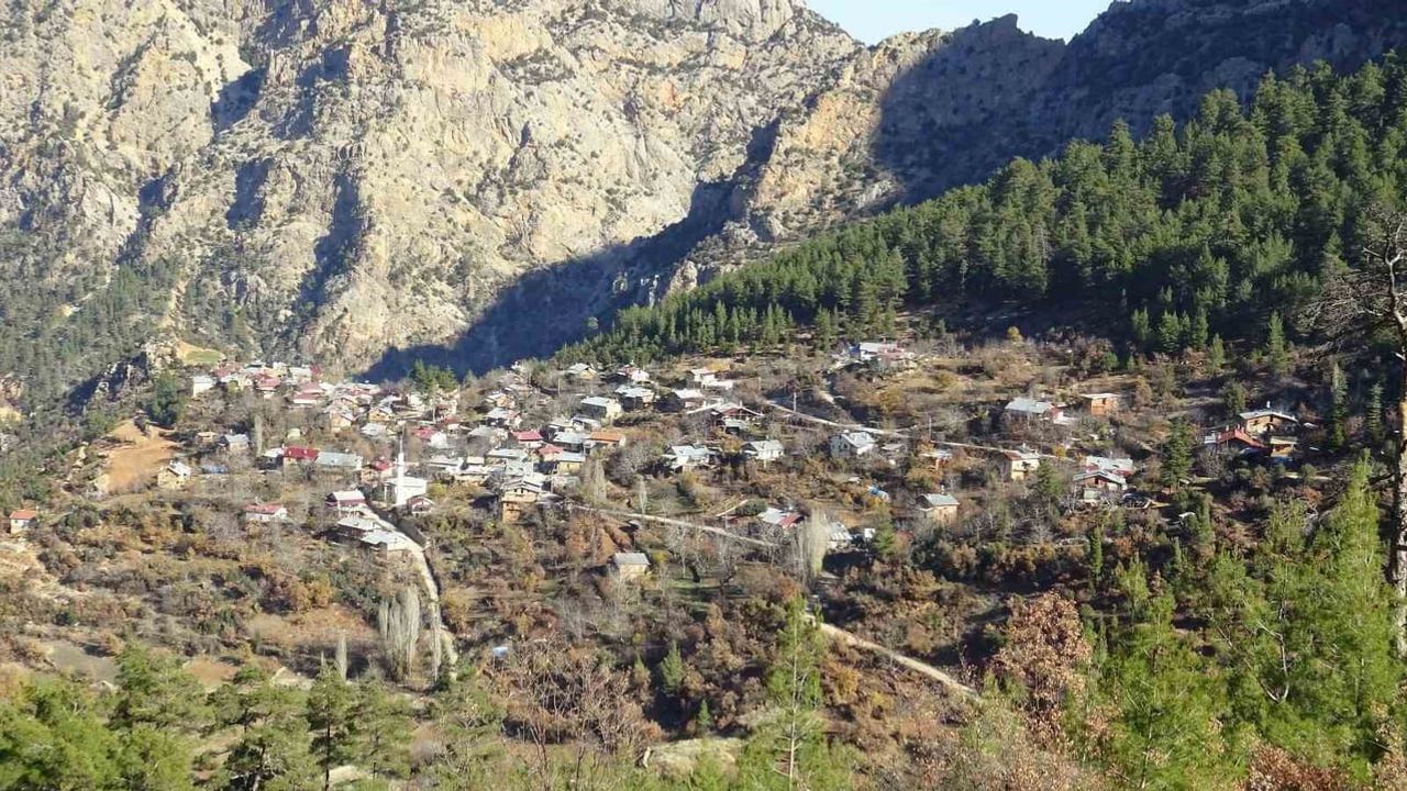 Daran Köyü'nde Güneş Günde Sadece 3 Saat Görünüyor