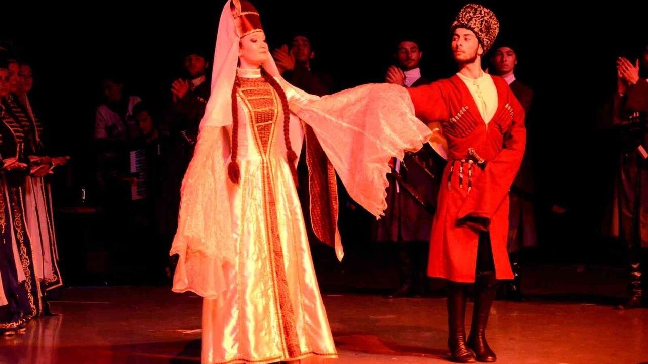 Darıca'da Kafkas Halk Oyunları Kursu Kayıtları Başladı