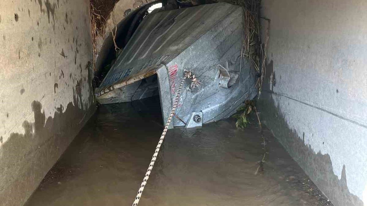 Datça'da Sağanak: Kızlan'da Yollar Göl Oldu, İş Yeri Su Altında