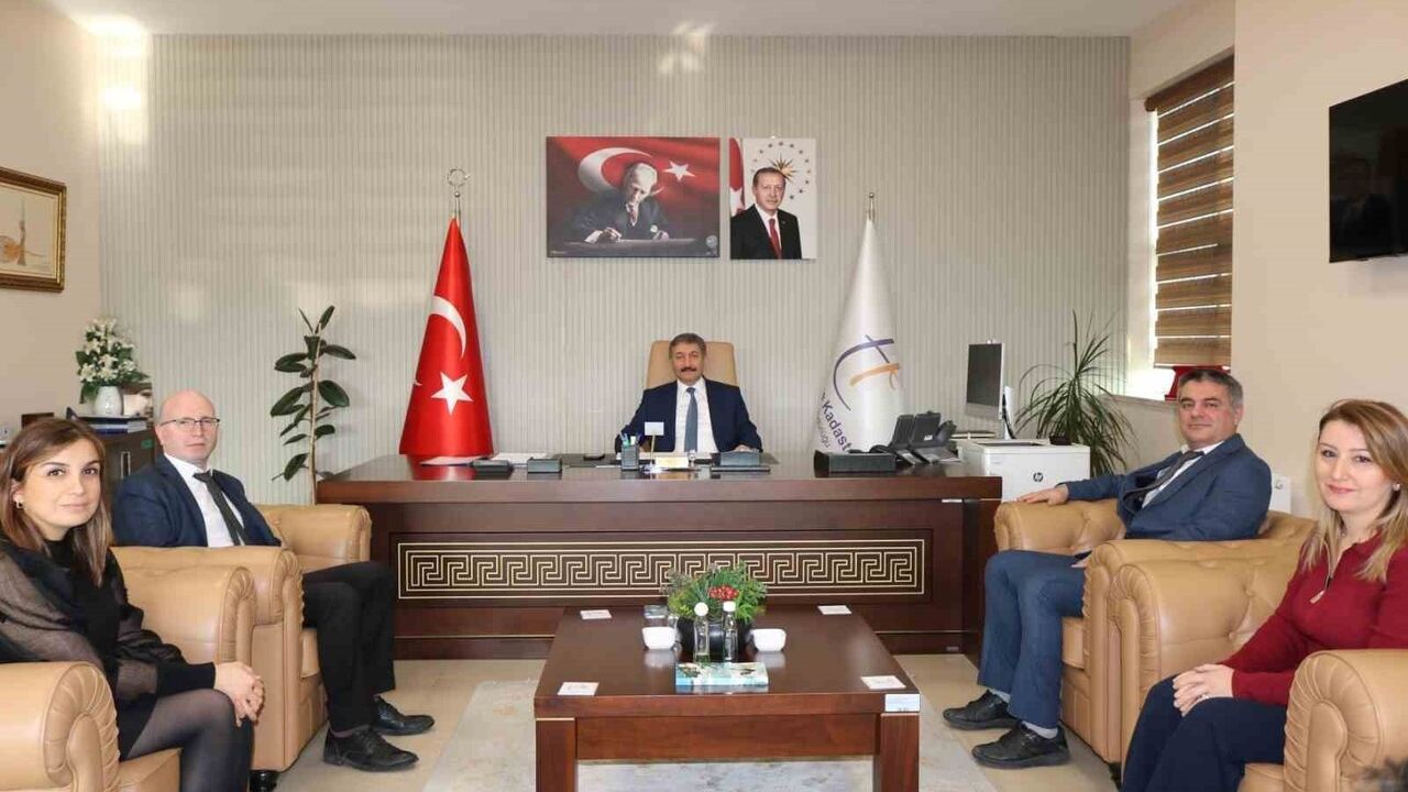 Denizli'de 20 Milyonluk Sahte Arsa Dolandırıcılığı Tapu Personelinin Dikkatiyle Engellendi