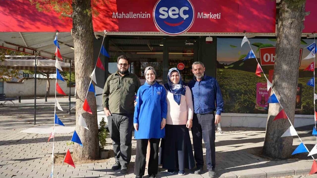 Denizli’de Anne-Kızın Hayali Gerçekleşti: Seç Market ile Bakkaldan Markete