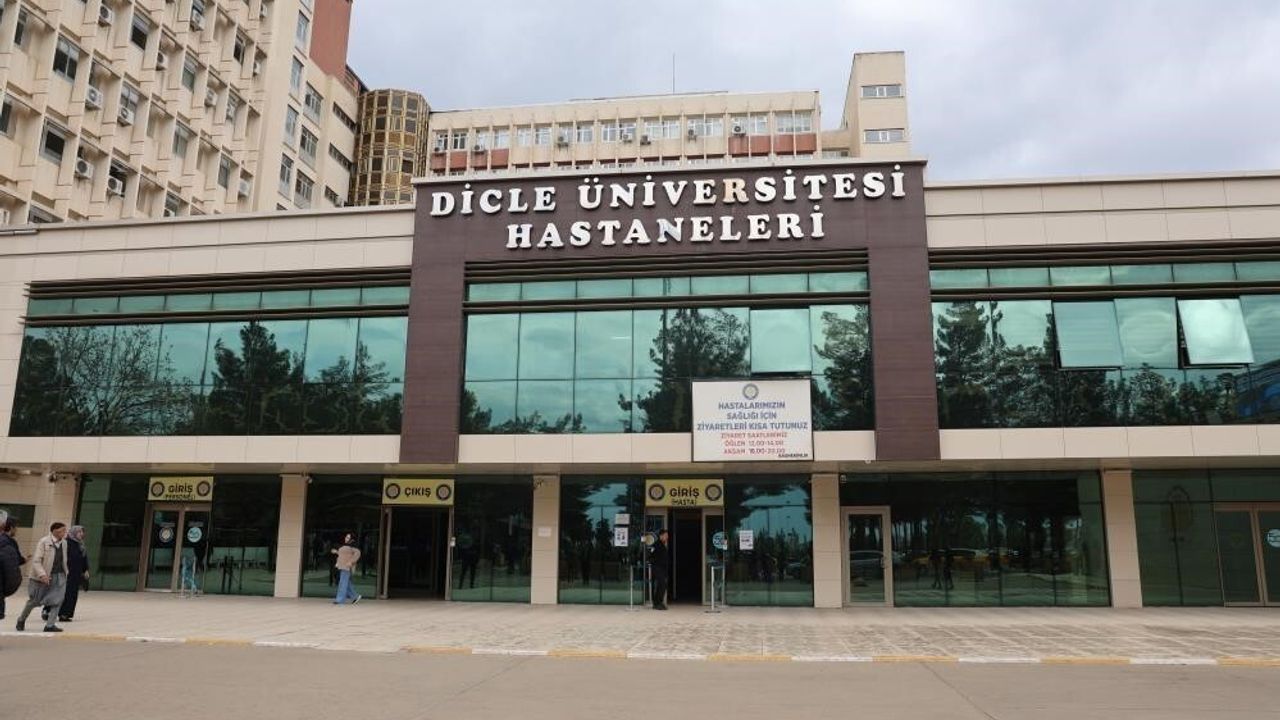 Dicle Üniversitesi'nde 'Bıçak Parası' İddiası: Doç. Dr. M.T.K. Görevine Döndü