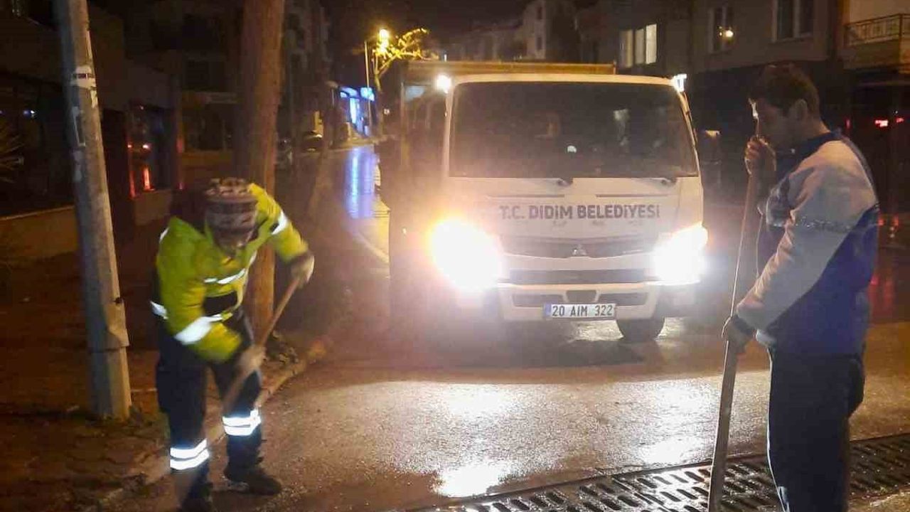 Didim Belediyesi Sağanakta Görev Başında: Ekipler Sahada