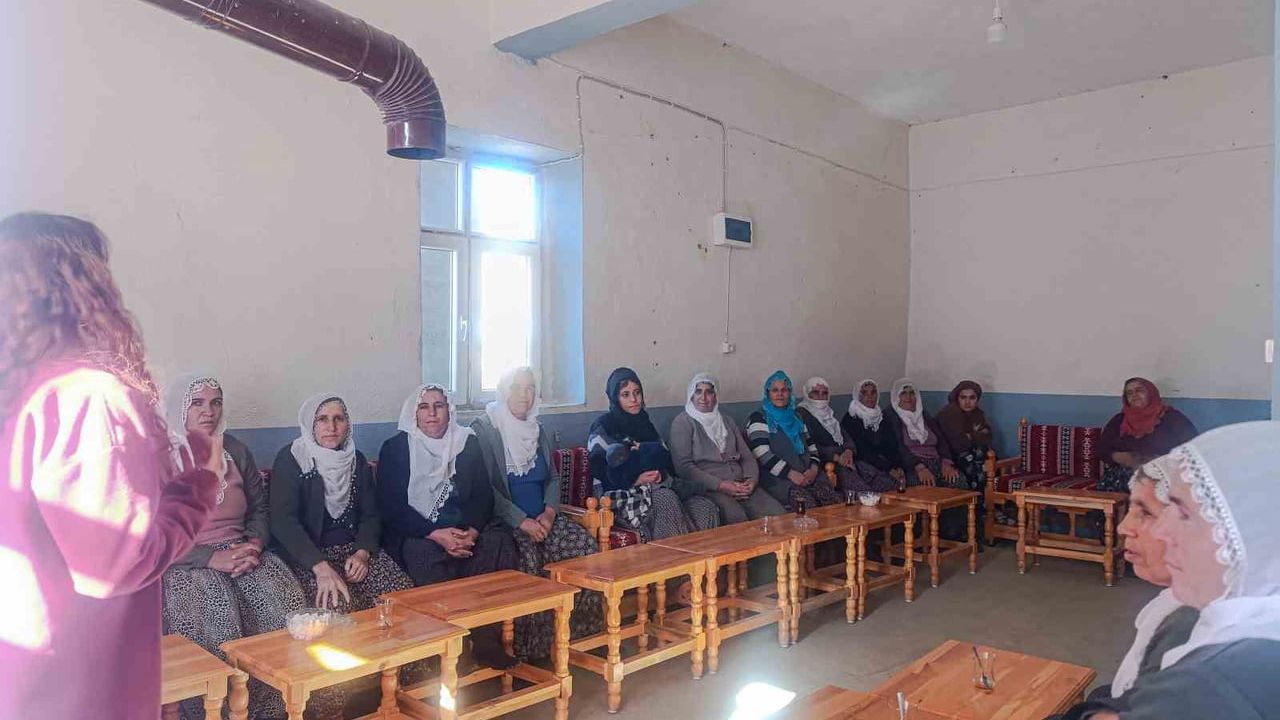 Diyarbakır Büyükşehir’den Çüngüş Elmadere’de Toplumsal Cinsiyet Eşitliği Farkındalık Çalışması