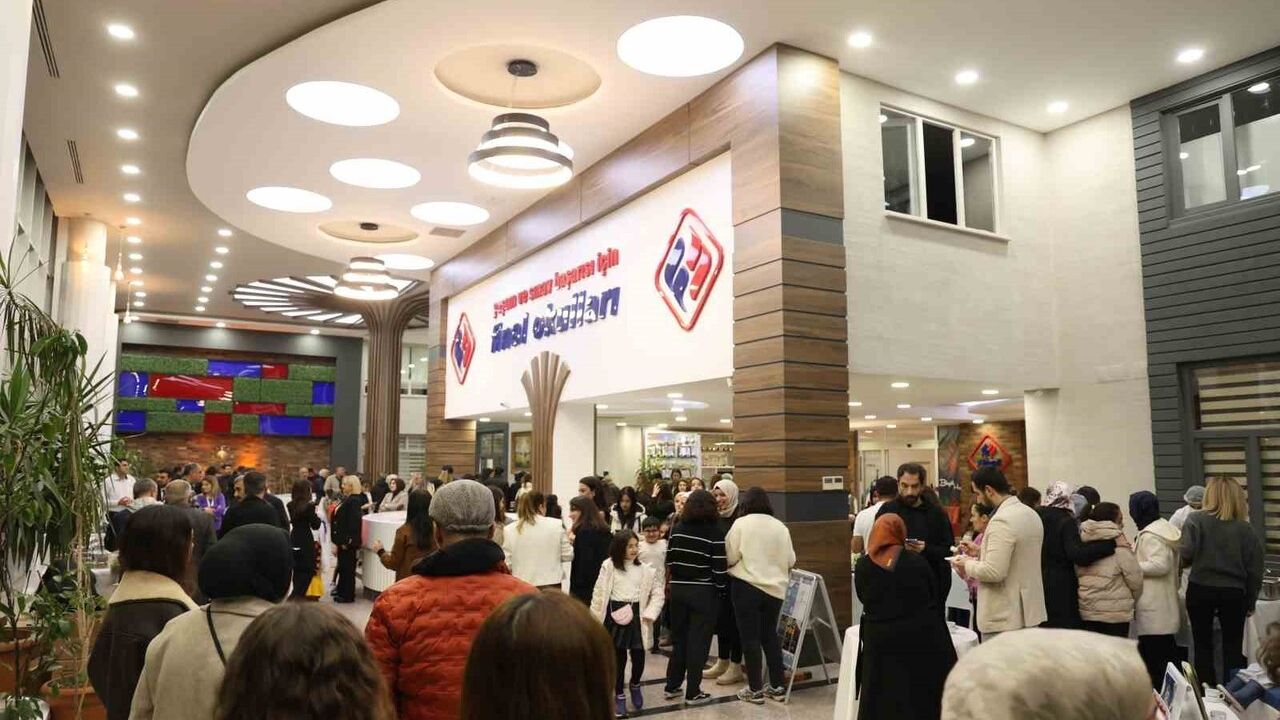 Diyarbakır’da 12.12 Bingöllüler Günü Coşkusu