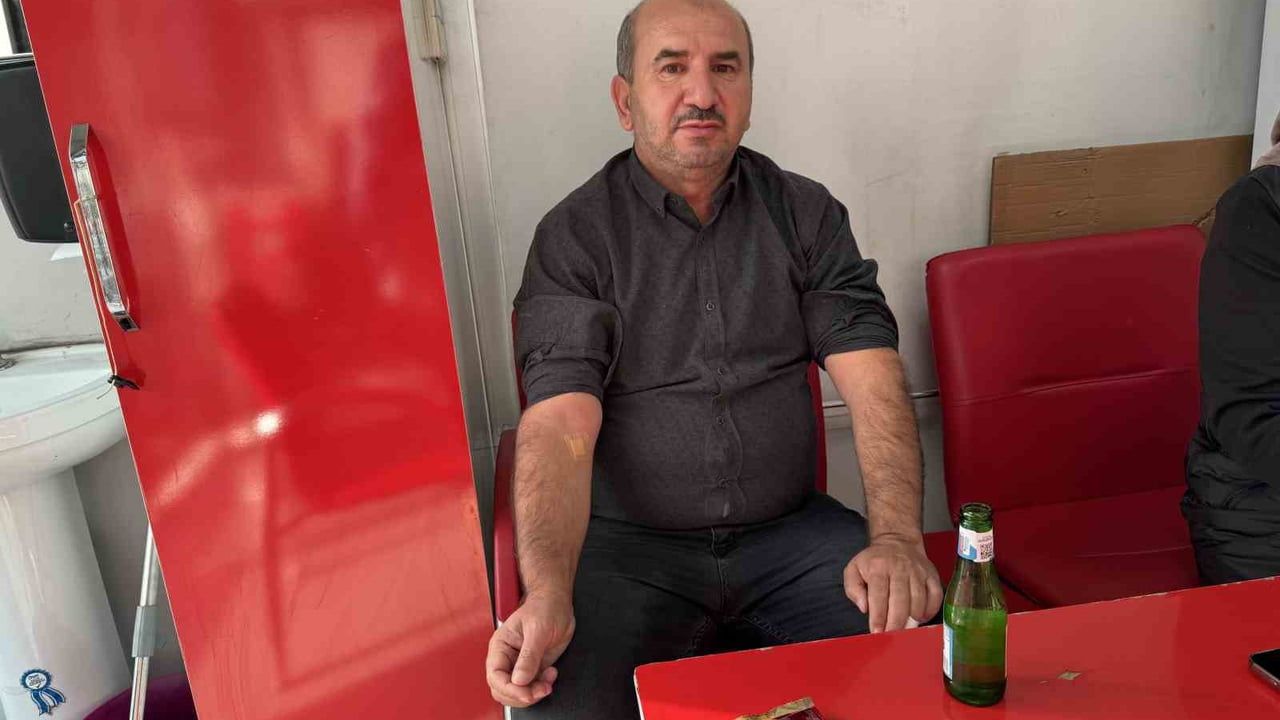 Diyarbakır'da 51 yaşındaki Mutlu Demirci 3 ayda bir kan veriyor — 45. bağışını yaptı