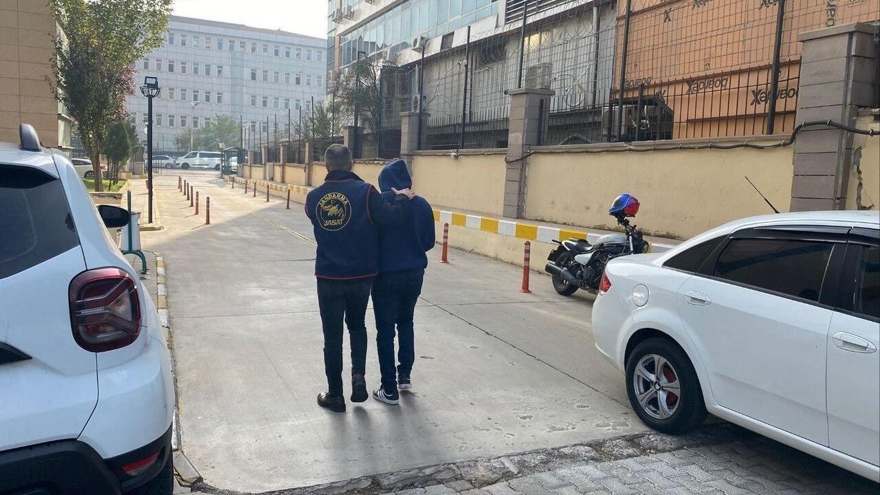 Diyarbakır'da 76 aranan şahıs yakalandı