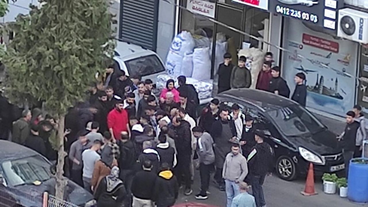 Diyarbakır'da Kardeşlere Silahlı Saldırı: 2 Yaralı