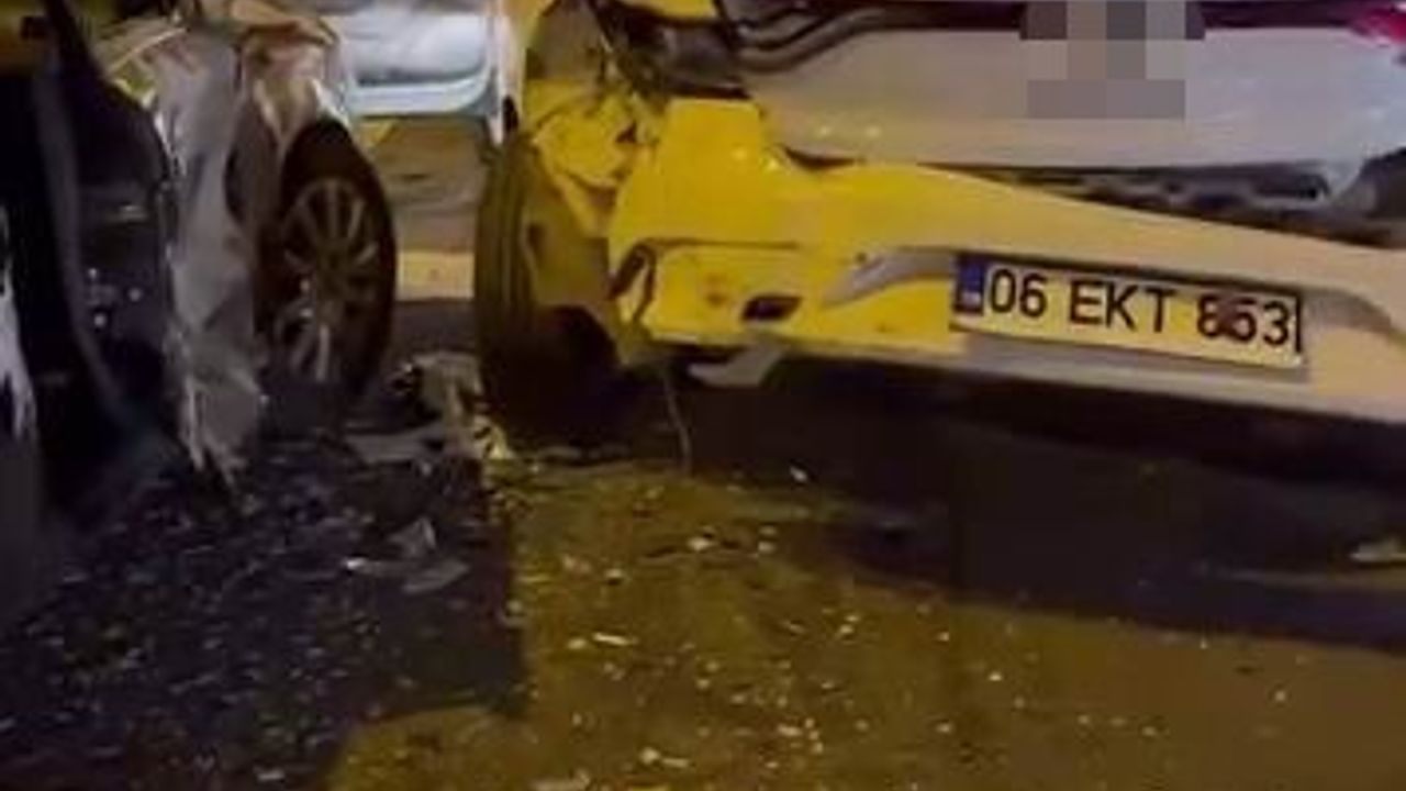 Diyarbakır'da Zincirleme Kaza: Kayapınar Gaziler'de 3 Yaralı