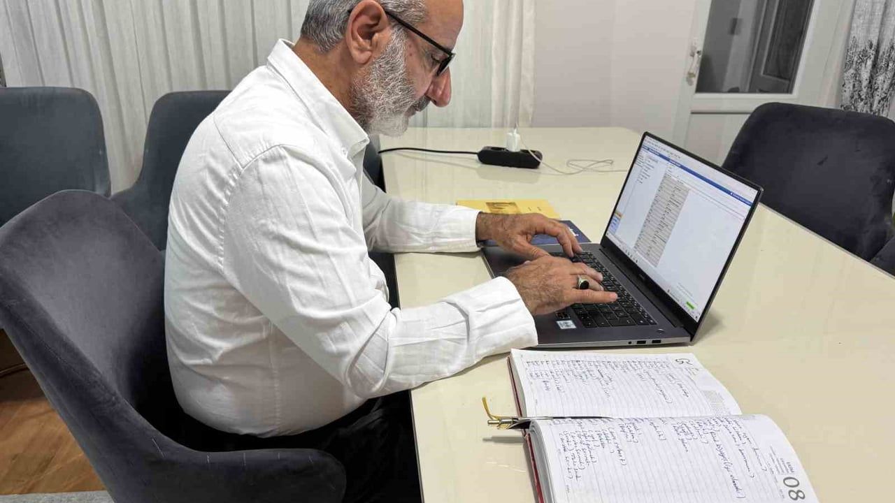 Diyarbakırlı Arıcı Cevat: 50'inde Üniversite, 60'ında Zaza Diliyle Yazdı