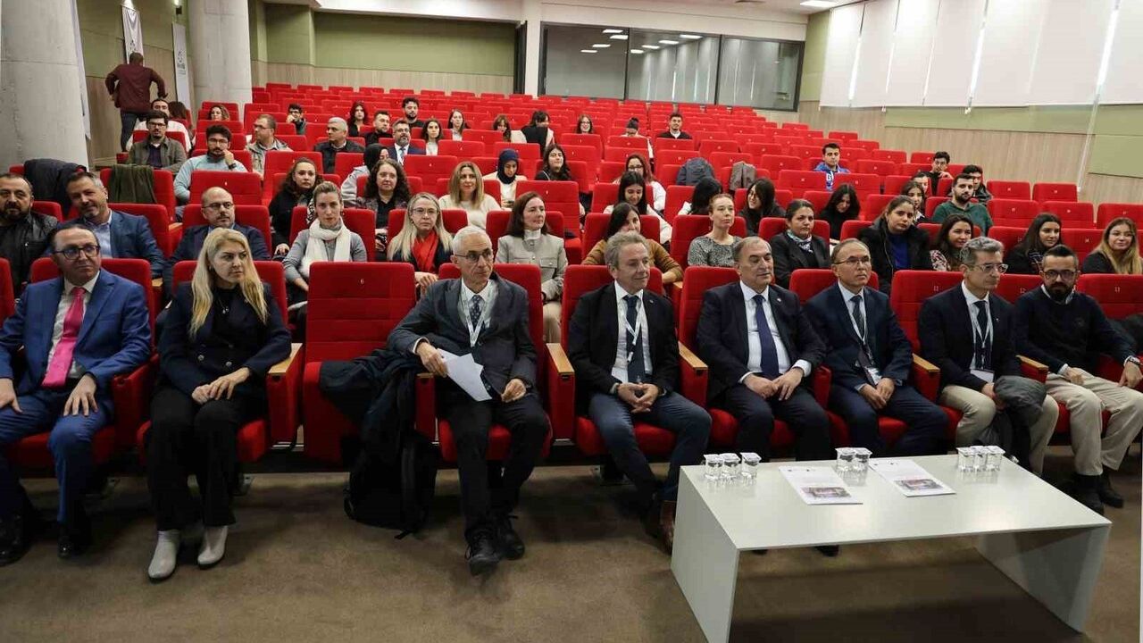 Doç. Dr. İlyas Sarıbaş: "Deprem yönetmeliğimiz iyi, maalesef bu sahaya yansımıyor"