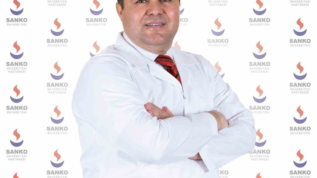 Doç. Dr. Tanrıverdi: HIV Her Yaşta Enfeksiyon Yapar — Dünya AIDS Günü Uyarısı