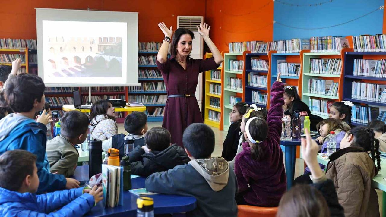 Doğan Hızlan Kütüphanesi’nde Burcu Bahar ile "Doğa Dostu Dodo Patara’da" İmza Etkinliği