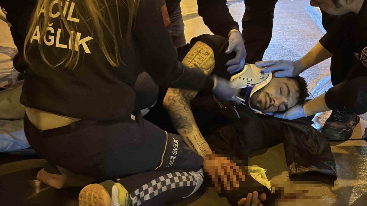 Dolmabahçe-Bomonti Tüneli'nde Motosiklet Otomobile Çarptı: Sürücü Ağır Yaralandı