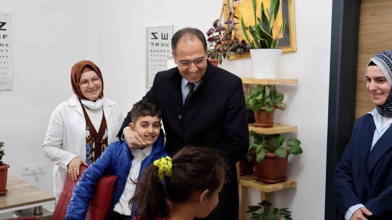 Dr. Mehmet Erşan Melikgazi'de Aile Sağlığı Merkezlerini İnceledi