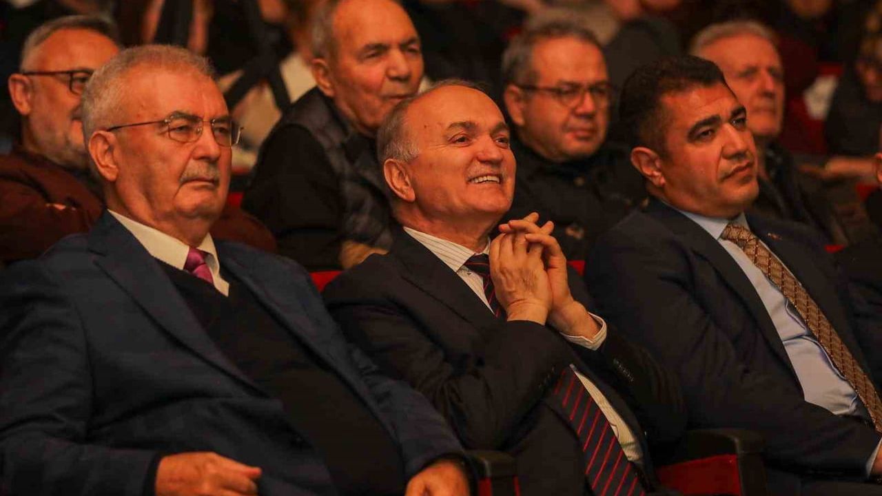 Düzce Belediyesi'nden Türk Sanat Müziği Ziyafeti: Amir Ateş Konseri