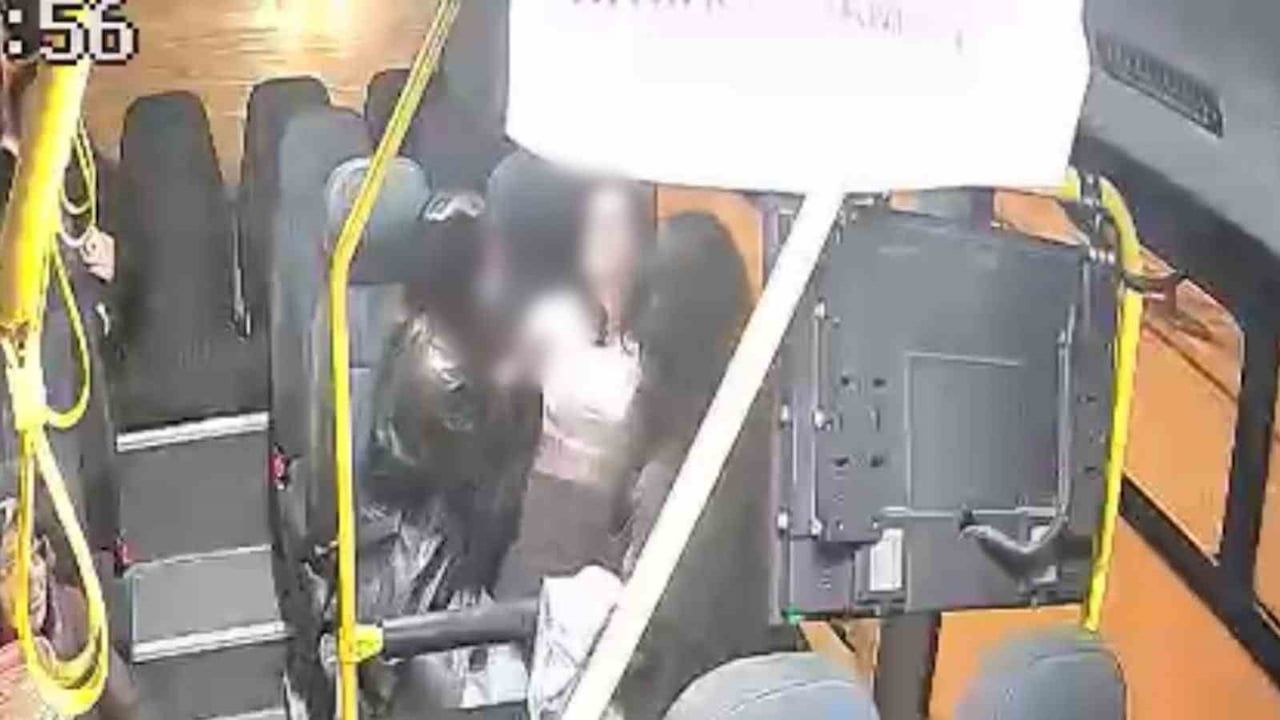 Düzce'de Otobüs Şoförlerinin Duyarlılığı Araç İçi Kamerasına Yansıdı