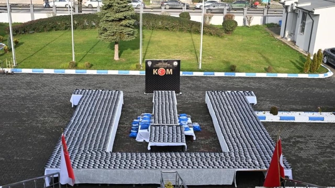 Düzce’de Otobüsten 46 bin 655 Silah Parçası Çıktı: 5 Şüpheli Tutuklandı