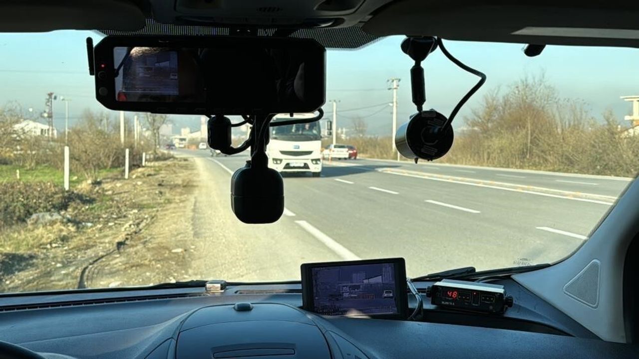 Düzce'de Trafik Denetimleri: 22 Alkollü, 139 Araç Trafikten Men Edildi