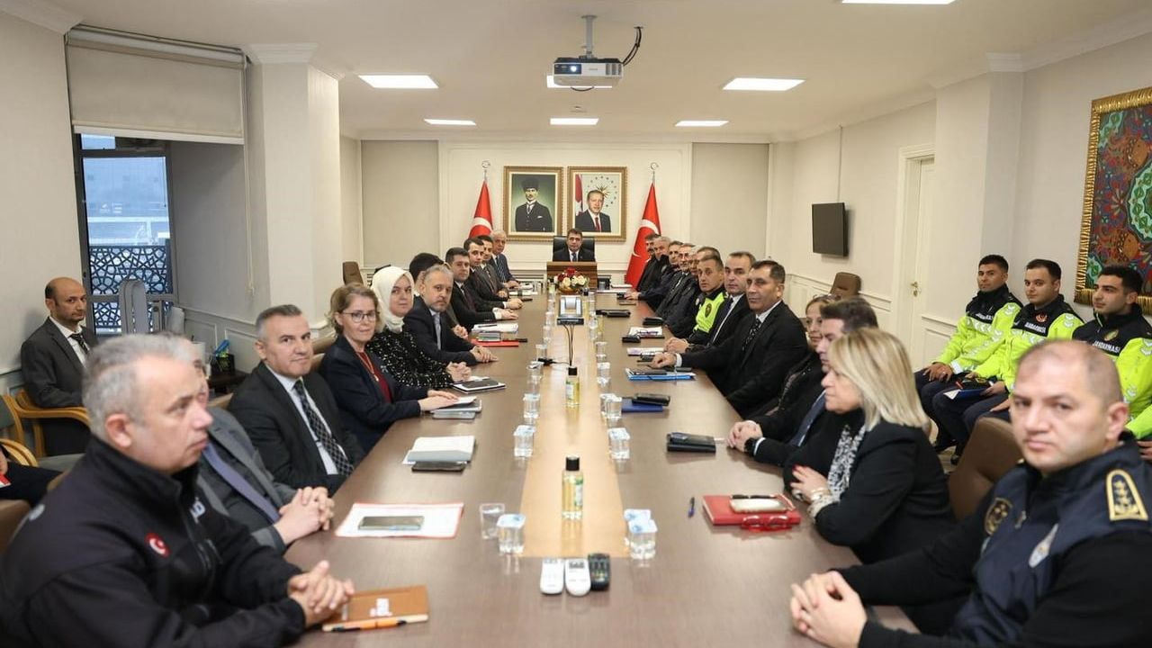 Düzce'de Yılbaşı Tedbirleri İçin Koordinasyon Toplantısı