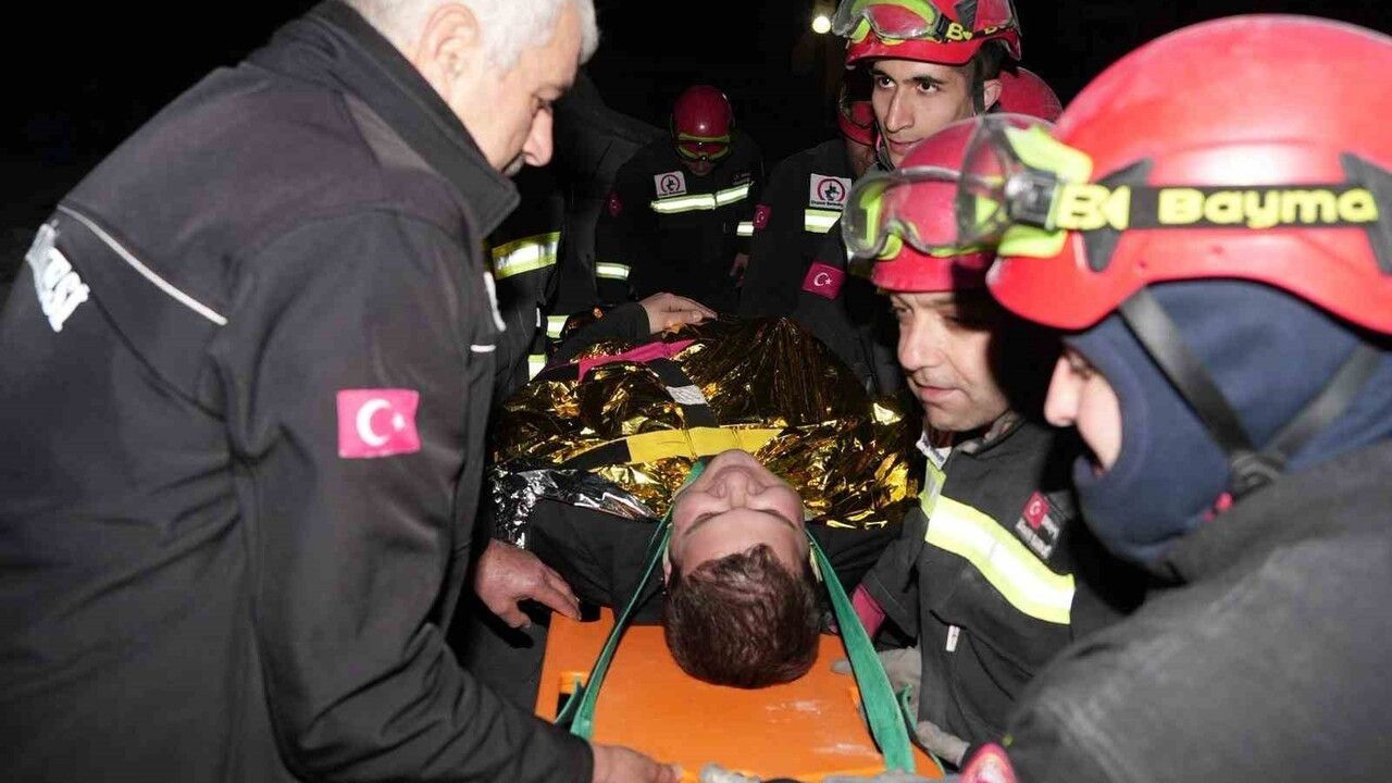 Düzce İtfaiyesi'ne 3 Günlük Enkazda Arama Kurtarma Eğitimi