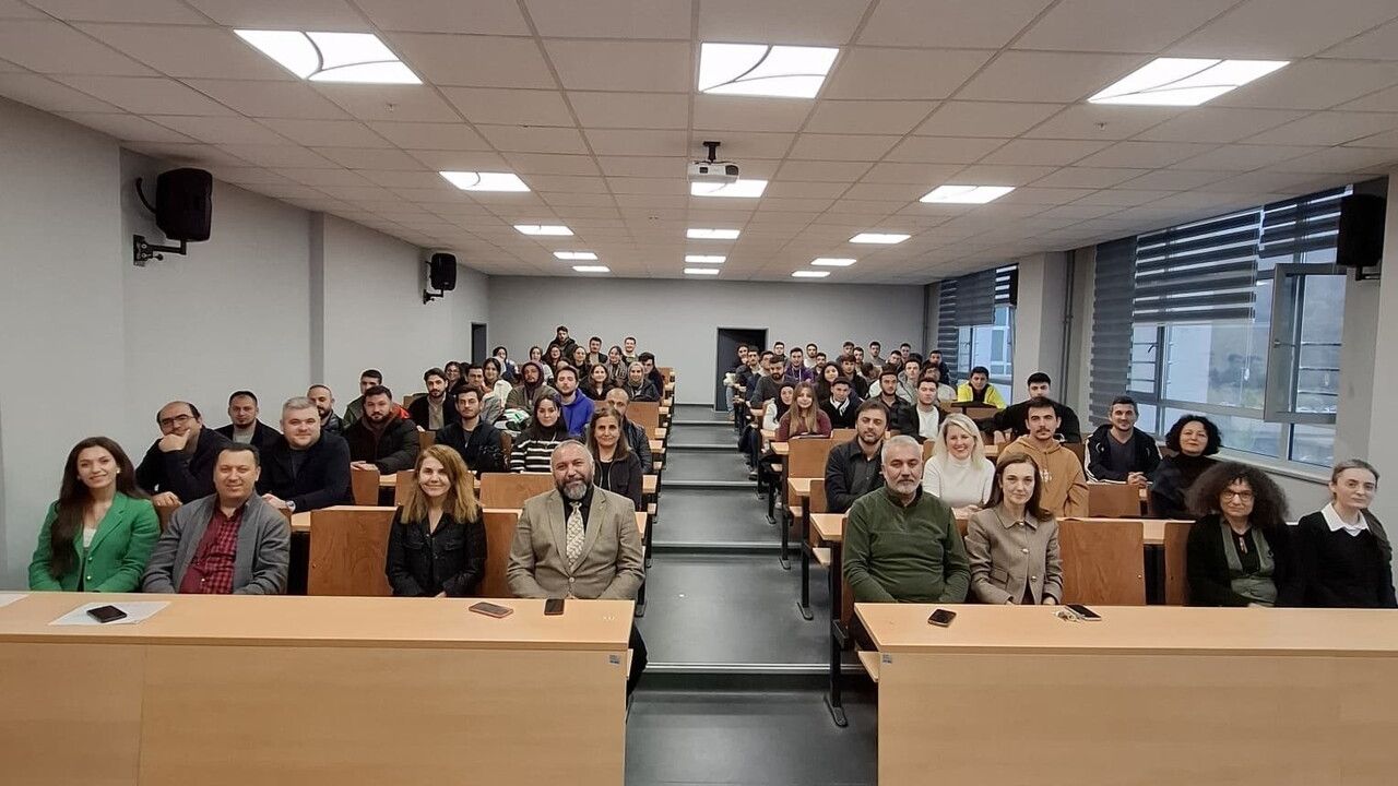 Düzce Üniversitesi'nde Botanik Bahçelerinin Biyoçeşitlilikteki Rolü Vurgulandı