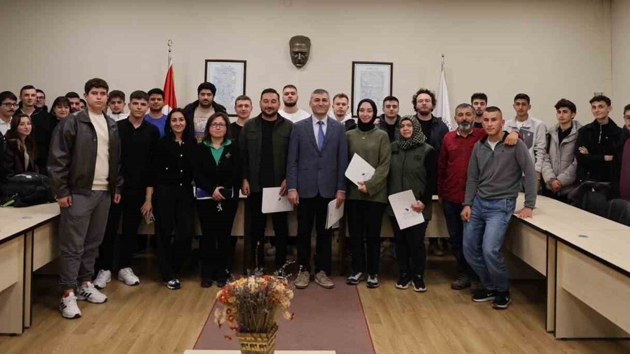 Düzce Üniversitesi'nde 'Yeşil Vatanın Koruyucuları' Mezun Buluşması